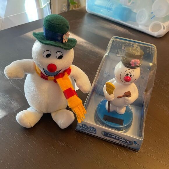 Frosty The Snowman Solar Bobbler and Gemmy 7 inch Plush Snowman - Picture 7 of 12